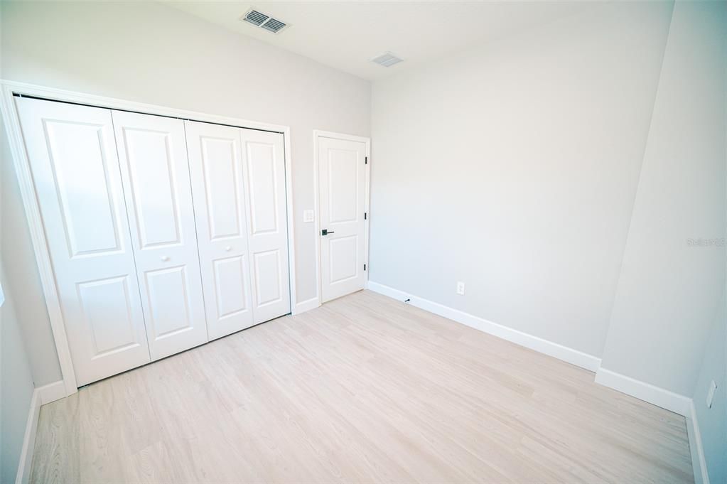 For Sale: $334,900 (4 beds, 2 baths, 1623 Square Feet)
