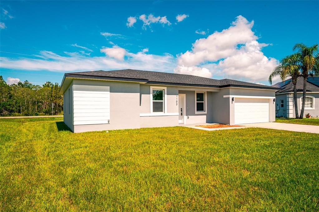 For Sale: $334,900 (4 beds, 2 baths, 1623 Square Feet)