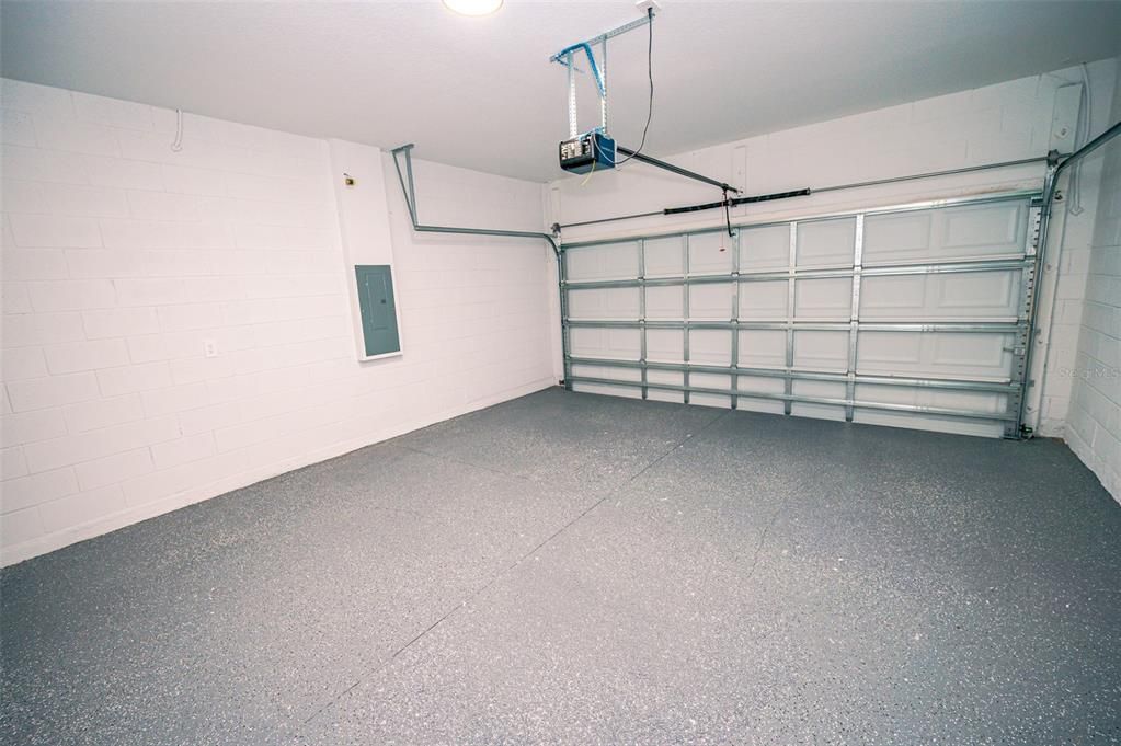 For Sale: $334,900 (4 beds, 2 baths, 1623 Square Feet)