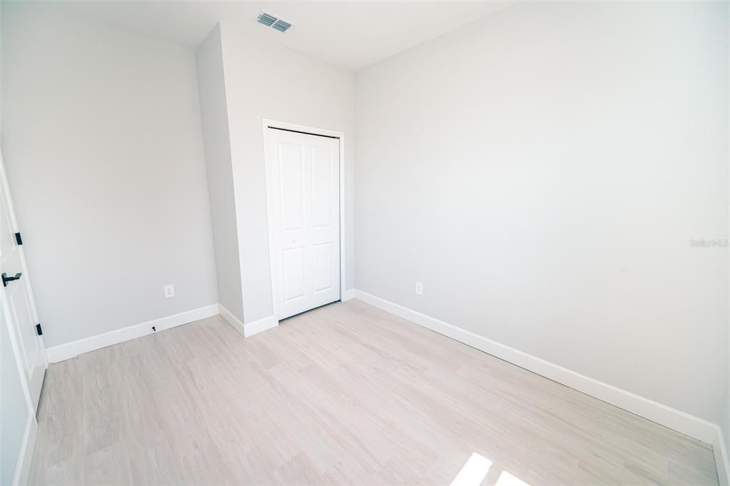For Sale: $334,900 (4 beds, 2 baths, 1623 Square Feet)