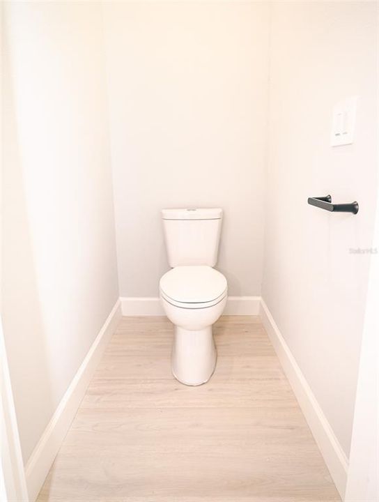 For Sale: $334,900 (4 beds, 2 baths, 1623 Square Feet)