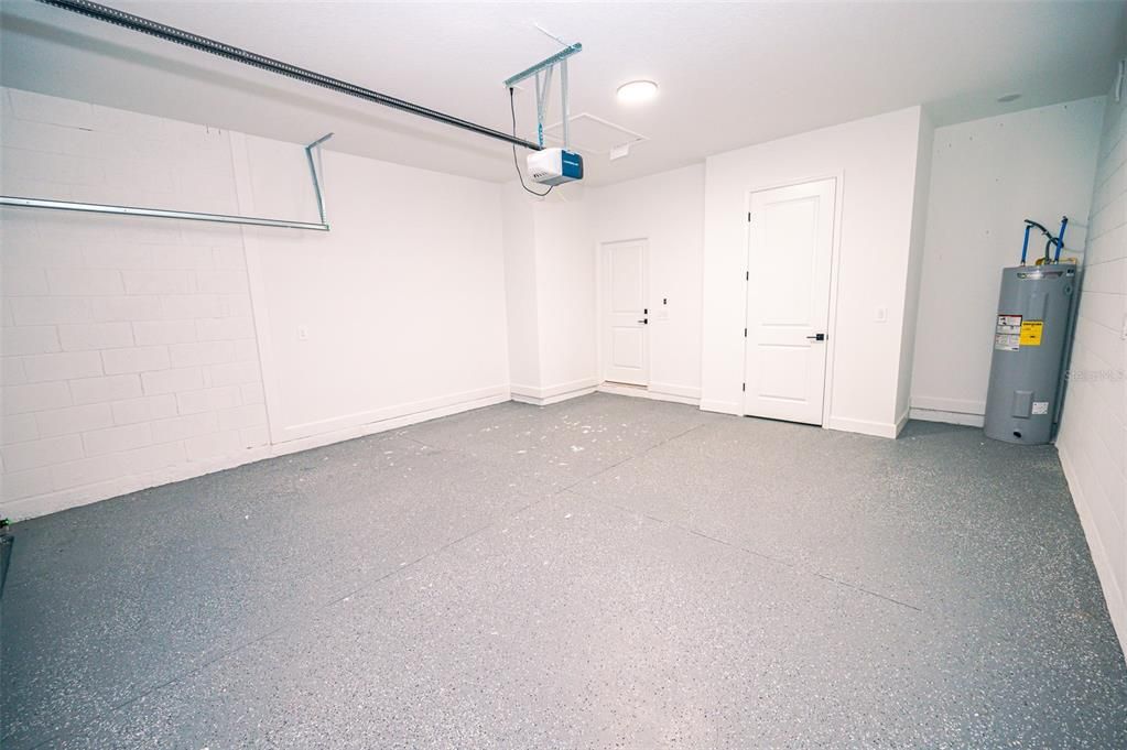 For Sale: $334,900 (4 beds, 2 baths, 1623 Square Feet)