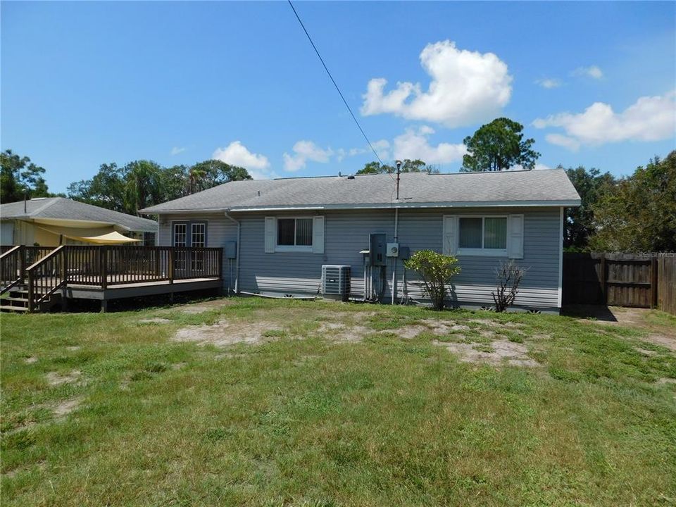 For Sale: $449,900 (2 beds, 1 baths, 1746 Square Feet)