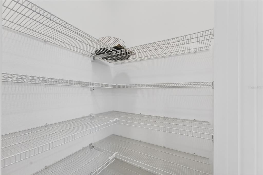 En Renta: $3,600 (4 camas, 3 baños, 2686 Pies cuadrados)