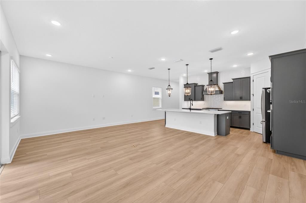 En Renta: $3,600 (4 camas, 3 baños, 2686 Pies cuadrados)