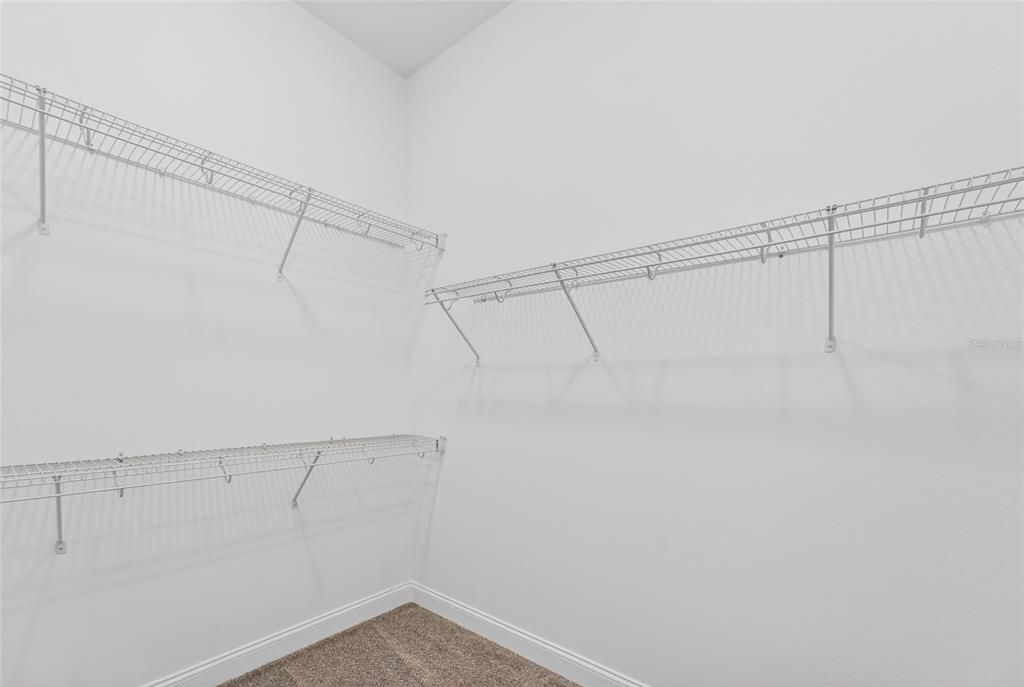 En Renta: $3,600 (4 camas, 3 baños, 2686 Pies cuadrados)