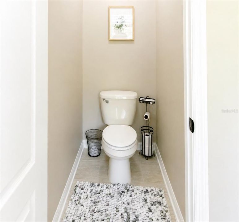 For Sale: $358,900 (3 beds, 3 baths, 1752 Square Feet)