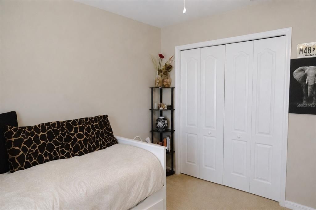 For Sale: $358,900 (3 beds, 3 baths, 1752 Square Feet)