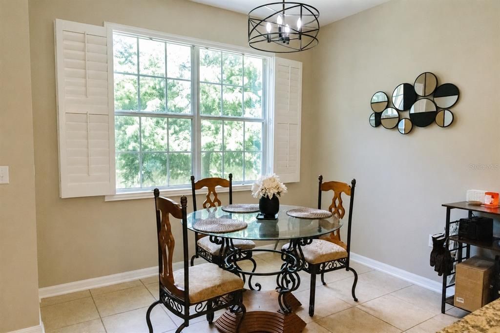 For Sale: $358,900 (3 beds, 3 baths, 1752 Square Feet)