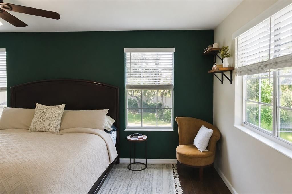 For Sale: $358,900 (3 beds, 3 baths, 1752 Square Feet)