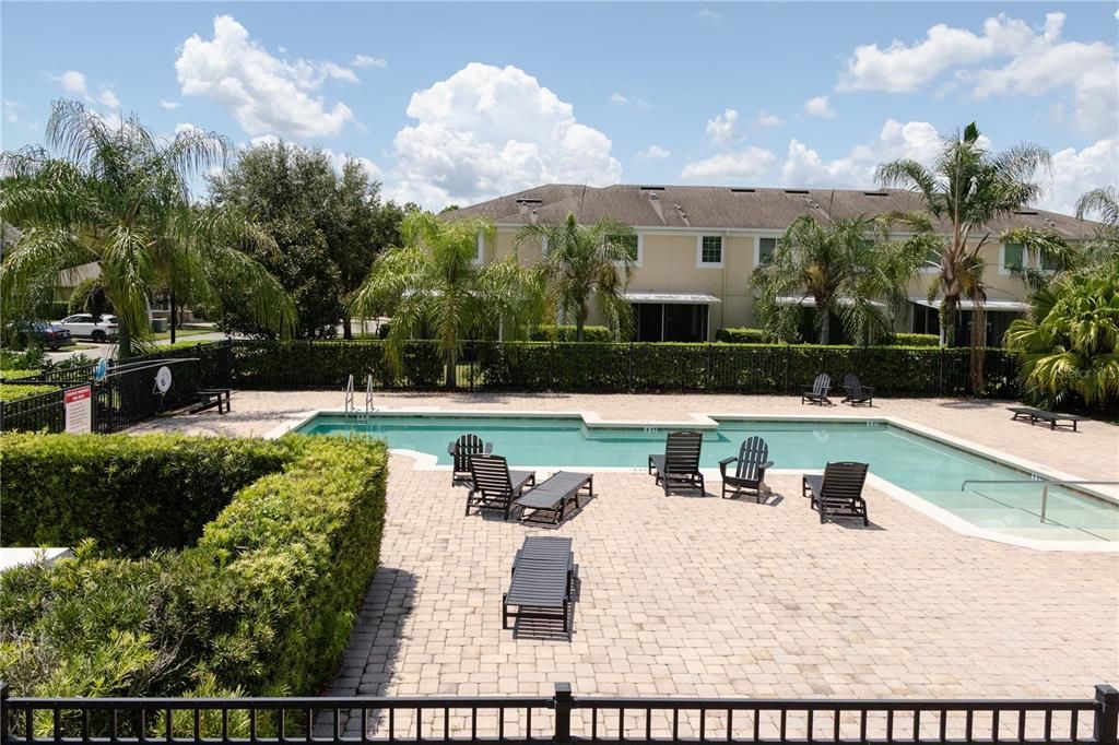 For Sale: $358,900 (3 beds, 3 baths, 1752 Square Feet)