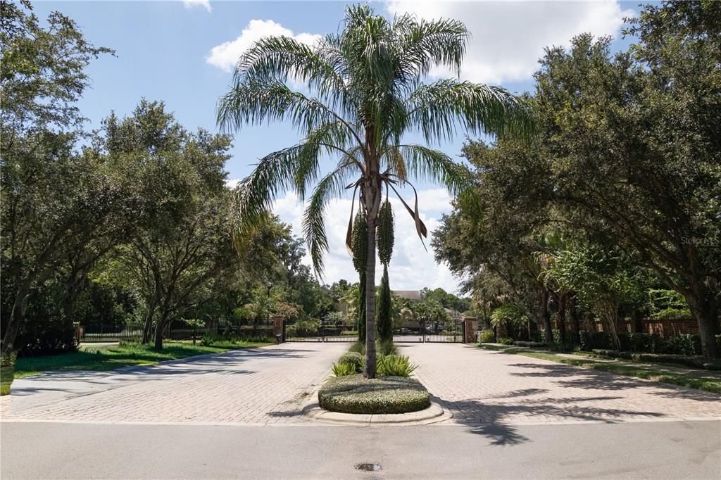 For Sale: $358,900 (3 beds, 3 baths, 1752 Square Feet)