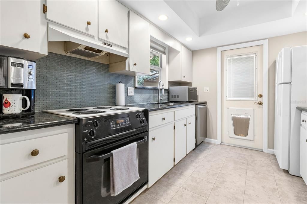 En Venta: $224,900 (2 camas, 2 baños, 1042 Pies cuadrados)