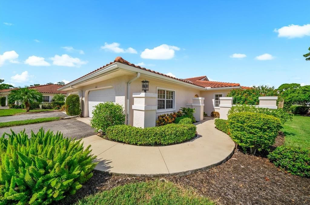 For Sale: $375,000 (3 beds, 2 baths, 1840 Square Feet)
