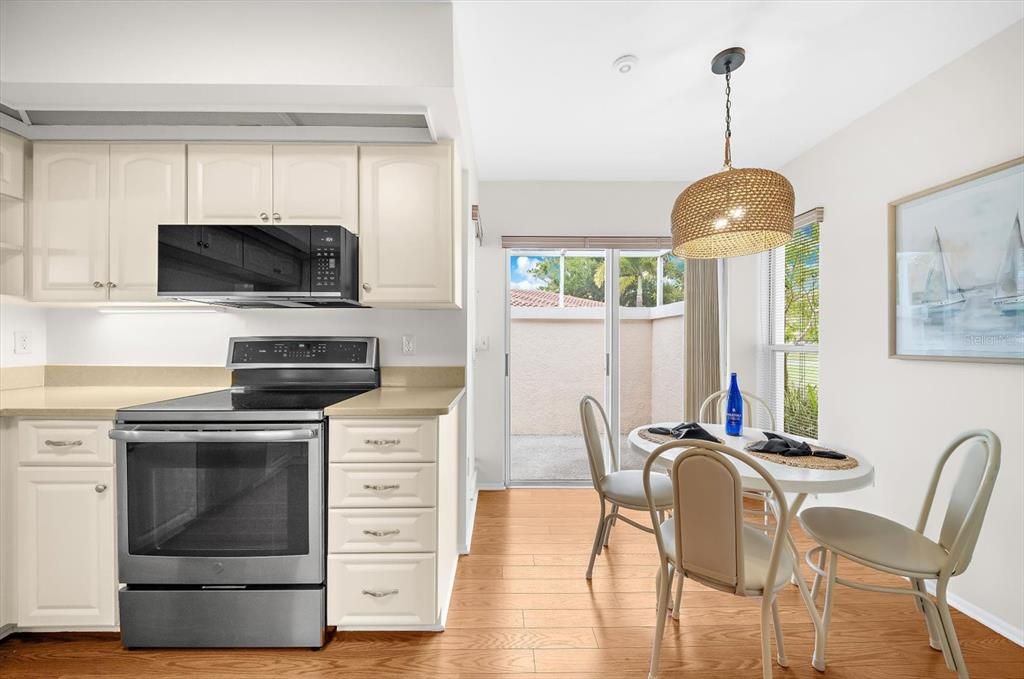 For Sale: $375,000 (3 beds, 2 baths, 1840 Square Feet)
