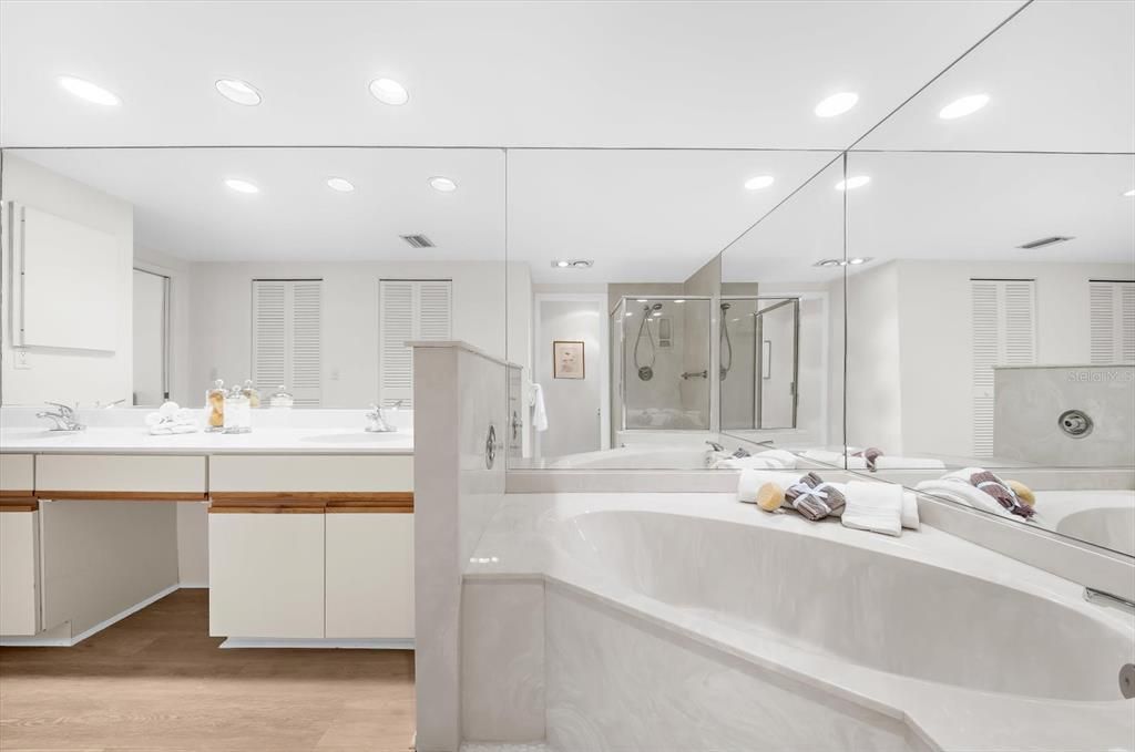 For Sale: $375,000 (3 beds, 2 baths, 1840 Square Feet)