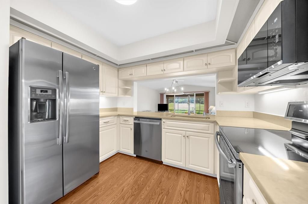 For Sale: $375,000 (3 beds, 2 baths, 1840 Square Feet)