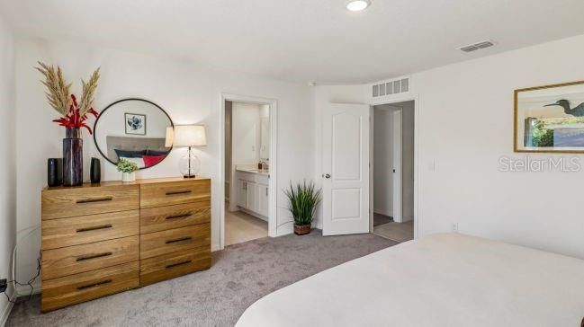 For Sale: $324,900 (4 beds, 2 baths, 1876 Square Feet)