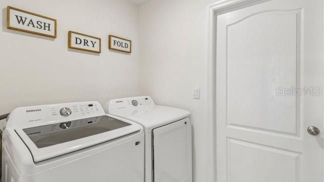 For Sale: $324,900 (4 beds, 2 baths, 1876 Square Feet)