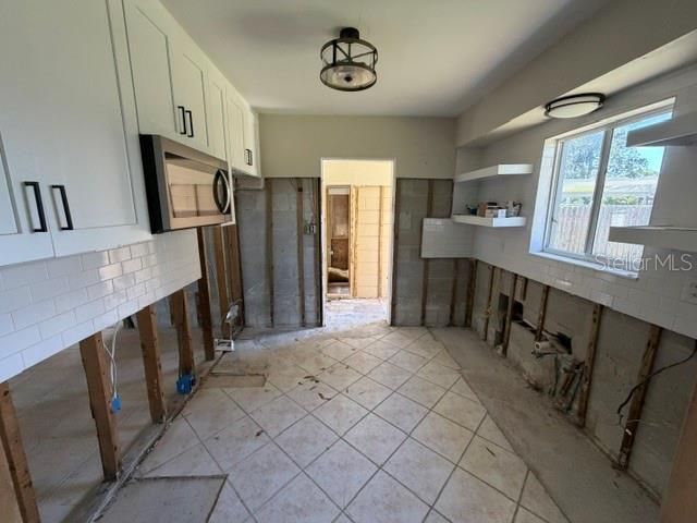 For Sale: $219,900 (4 beds, 2 baths, 1349 Square Feet)