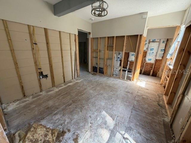 For Sale: $219,900 (4 beds, 2 baths, 1349 Square Feet)