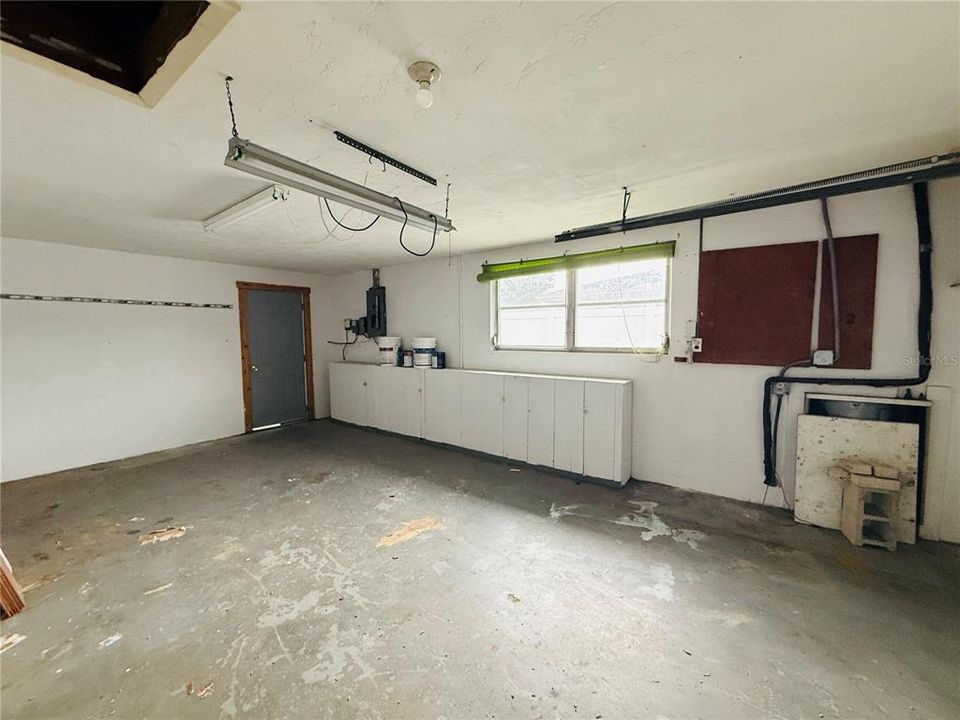 For Rent: $2,000 (2 beds, 2 baths, 1096 Square Feet)