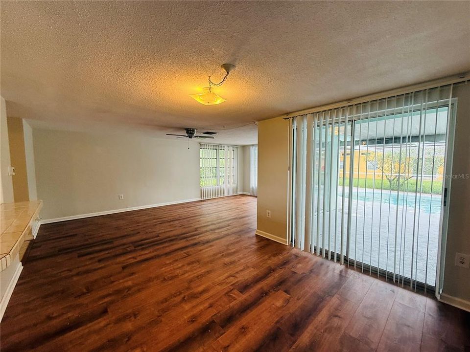 For Rent: $2,000 (2 beds, 2 baths, 1096 Square Feet)