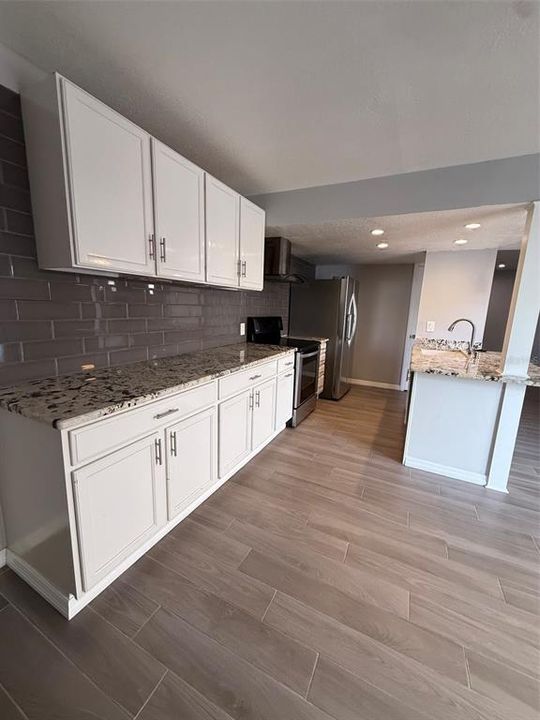 En Venta: $175,000 (3 camas, 2 baños, 1408 Pies cuadrados)