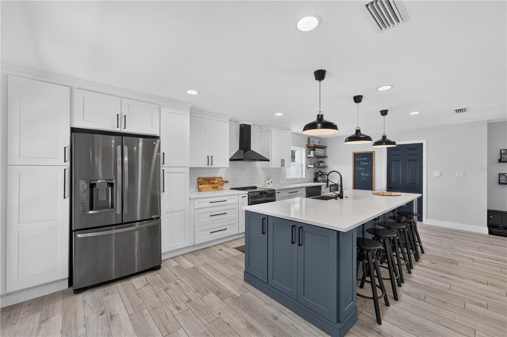 For Sale: $429,998 (3 beds, 2 baths, 1470 Square Feet)