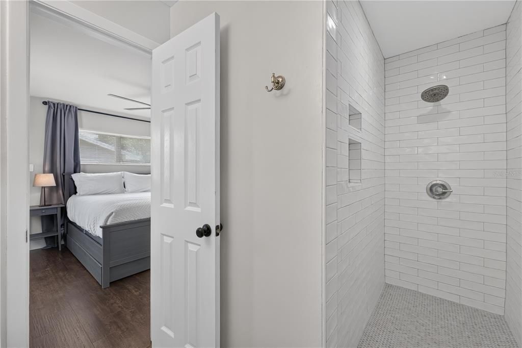 For Sale: $429,998 (3 beds, 2 baths, 1470 Square Feet)