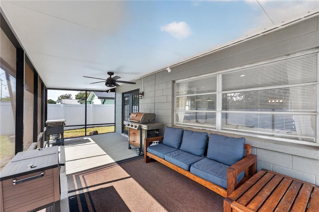 For Sale: $429,998 (3 beds, 2 baths, 1470 Square Feet)