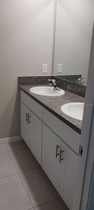 For Rent: $1,950 (3 beds, 2 baths, 1666 Square Feet)