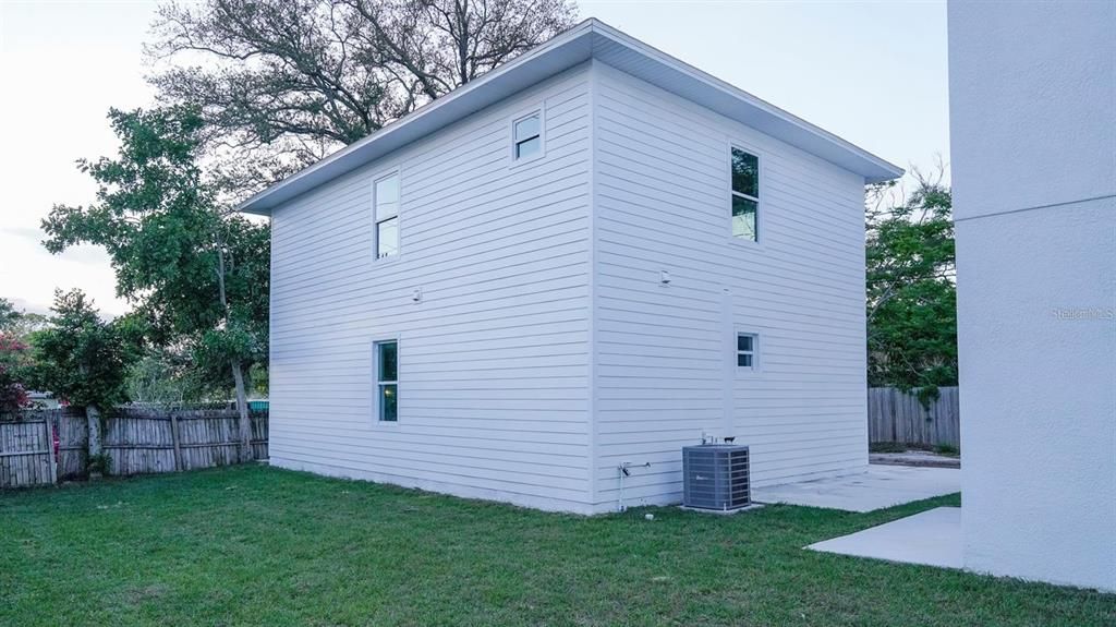 En Venta: $879,999 (5 camas, 2 baños, 3297 Pies cuadrados)