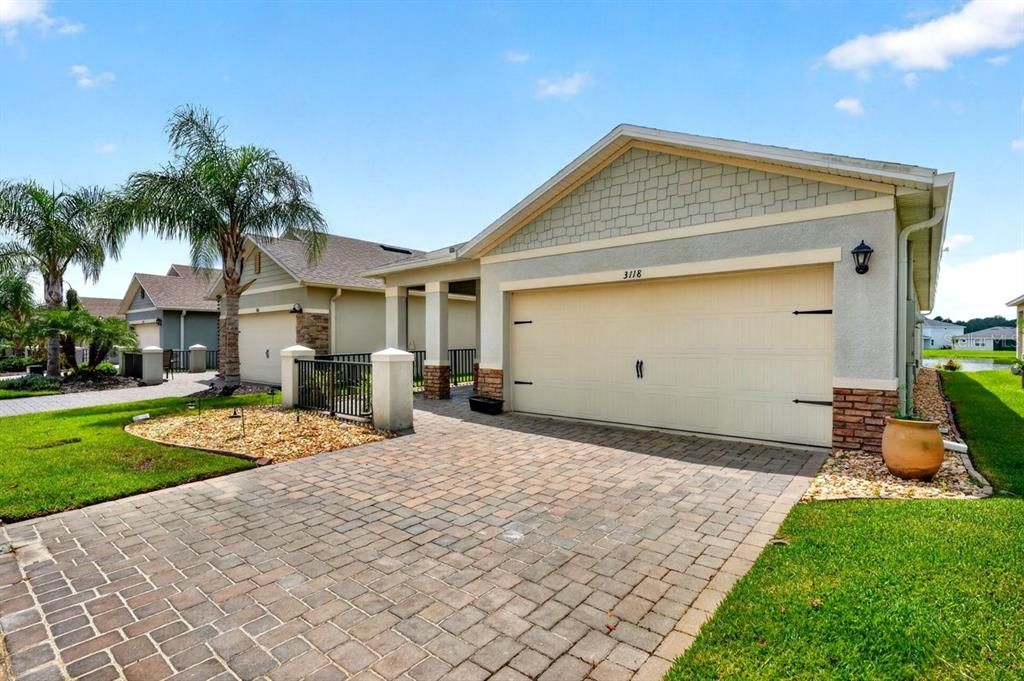 For Sale: $349,000 (3 beds, 2 baths, 1610 Square Feet)