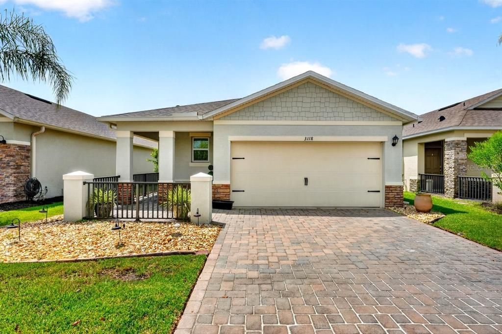 For Sale: $349,000 (3 beds, 2 baths, 1610 Square Feet)