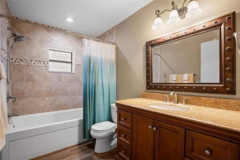 待售: $719,900 (3 贝兹, 2 浴室, 2356 平方英尺)