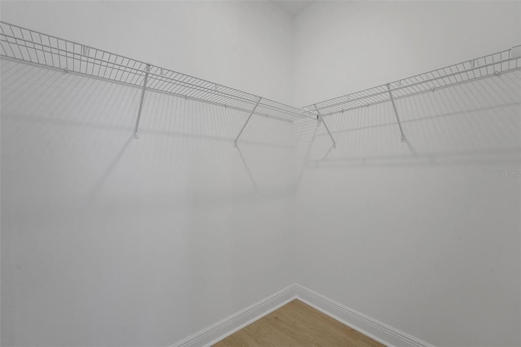 Active With Contract: $289,990 (2 beds, 2 baths, 1812 Square Feet)