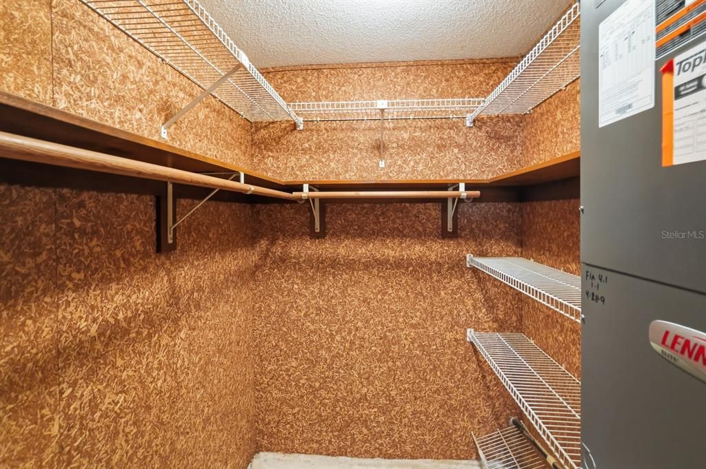 Activo con contrato: $1,100,000 (10 camas, 4 baños, 4582 Pies cuadrados)