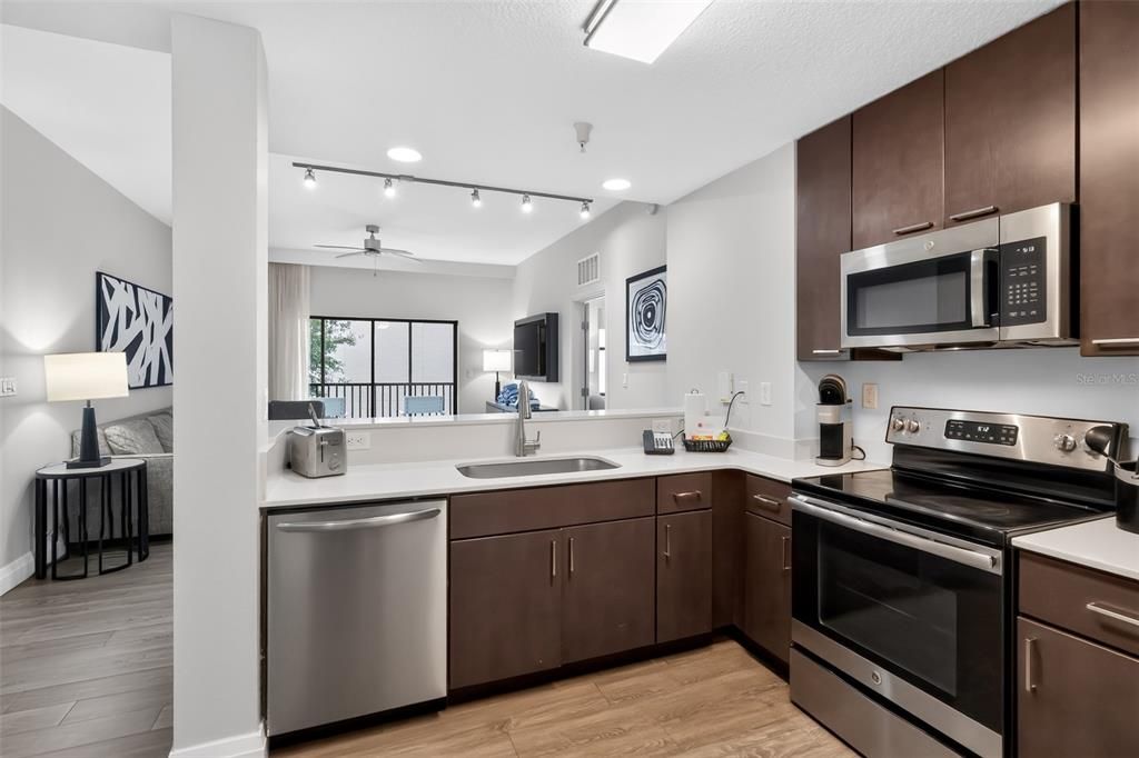 For Sale: $194,900 (3 beds, 2 baths, 1396 Square Feet)