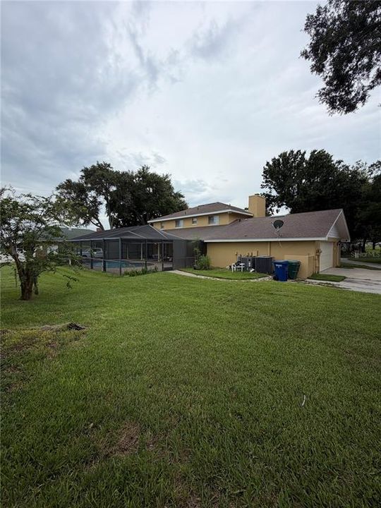 For Rent: $2,700 (3 beds, 2 baths, 2560 Square Feet)