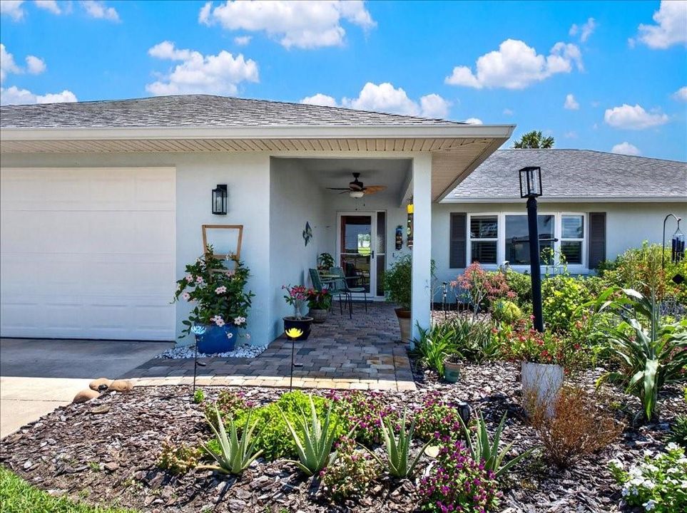 For Sale: $550,000 (3 beds, 2 baths, 2064 Square Feet)