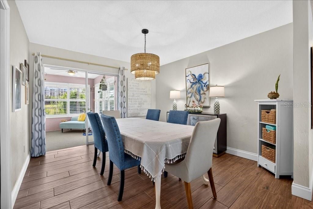 For Sale: $550,000 (3 beds, 2 baths, 2064 Square Feet)