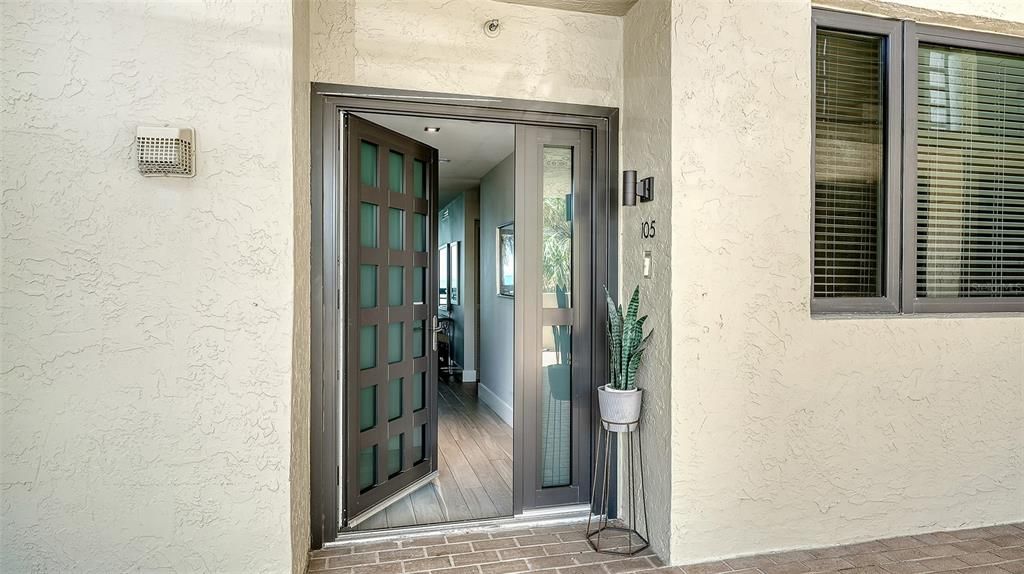 For Sale: $1,395,000 (2 beds, 2 baths, 1503 Square Feet)
