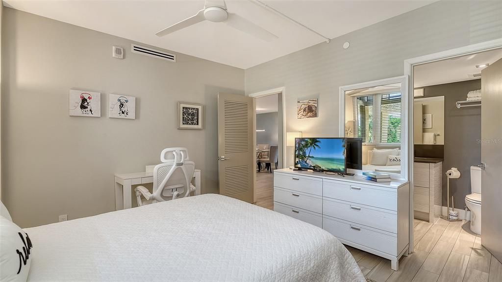 For Sale: $1,395,000 (2 beds, 2 baths, 1503 Square Feet)