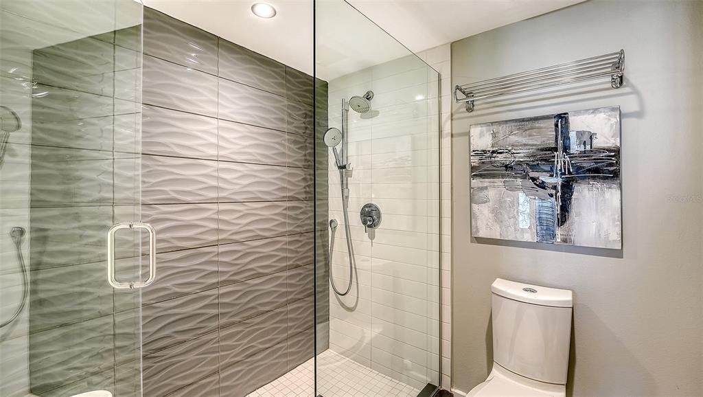 For Sale: $1,395,000 (2 beds, 2 baths, 1503 Square Feet)