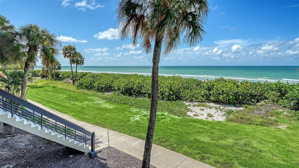 For Sale: $1,395,000 (2 beds, 2 baths, 1503 Square Feet)