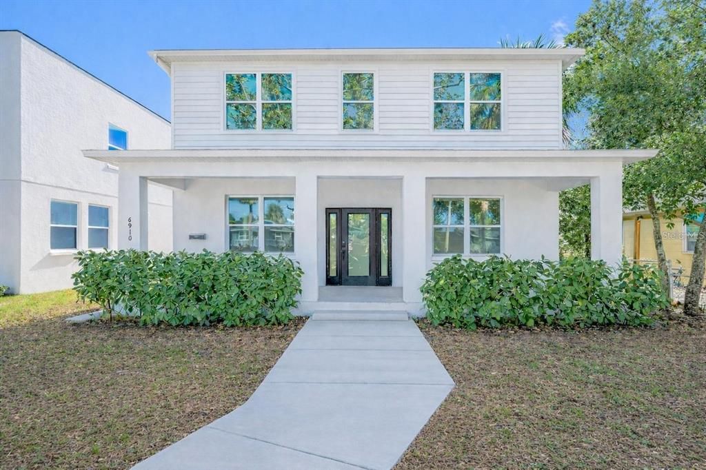 En Venta: $889,999 (6 camas, 4 baños, 3478 Pies cuadrados)