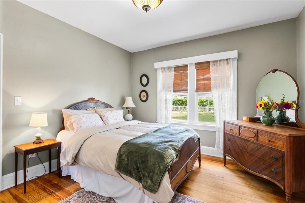 For Sale: $379,900 (3 beds, 1 baths, 1538 Square Feet)