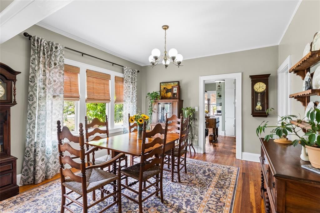 For Sale: $379,900 (3 beds, 1 baths, 1538 Square Feet)