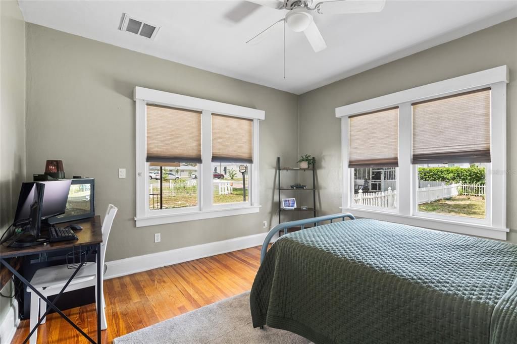 For Sale: $379,900 (3 beds, 1 baths, 1538 Square Feet)